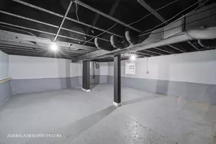 9342 S Crandon Ave, Chicago, IL 60617 - Photo 23