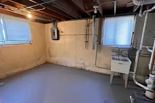 231 E Tulip Dr, Glenwood, IL 60425 - Photo 15