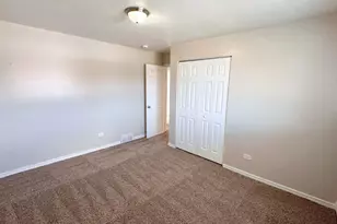 1325 E 168th Pl, South Holland, IL 60473 - Photo 9