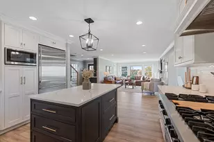 226 Biltmore Dr, North Barrington, IL 60010 - Photo 7