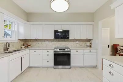 312 E Lincoln Avenue, Wheaton, IL 60187 - Photo 13