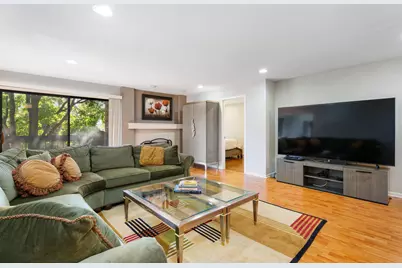 3810 S Mission Hills Road #204, Northbrook, IL 60062 - Photo 3