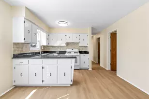 6617 N Northwest Hwy, Chicago, IL 60631 - Photo 5