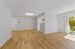 18310 Robin Ln, Homewood, IL 60430 - Photo 9