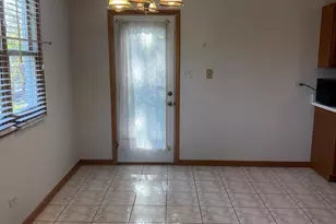 188 Cedarwood Dr, Steger, IL 60475 - Photo 9