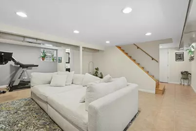 5040 N Moody Avenue, Chicago, IL 60630 - Photo 15