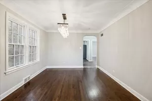 1722 N 74th Ct, Elmwood Park, IL 60707 - Photo 7