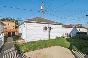 1722 N 74th Ct, Elmwood Park, IL 60707 - Photo 27