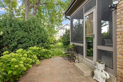 55 Chesterfield Court, Burr Ridge, IL 60522 - Photo 29