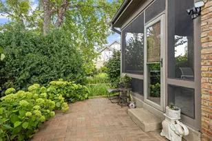 55 Chesterfield Ct, Burr Ridge, IL 60522 - Photo 29