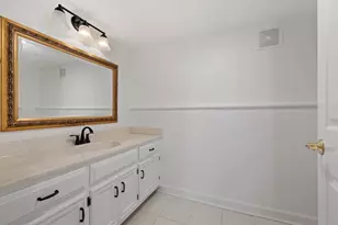 55 Chesterfield Ct, Burr Ridge, IL 60522 - Photo 27