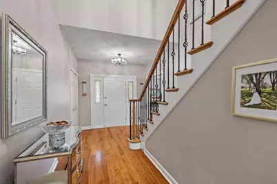 55 Chesterfield Court, Burr Ridge, IL 60522 - Photo 3