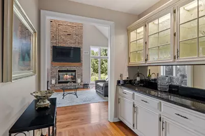 55 Chesterfield Court, Burr Ridge, IL 60522 - Photo 7