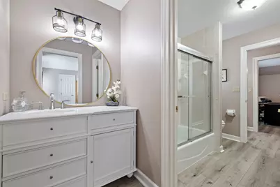 55 Chesterfield Court, Burr Ridge, IL 60522 - Photo 23