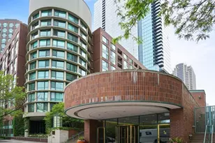 480 N McClurg Ct, Chicago, IL 60611 - Photo 1