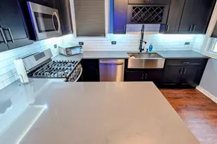 6005 W Waveland Ave, Chicago, IL 60634 - Photo 5