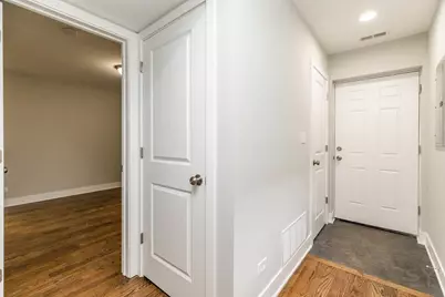 2109 W 18th Place, Chicago, IL 60608 - Photo 17