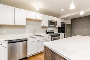 2109 W 18th Pl, Chicago, IL 60608 - Photo 11