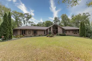 11N060 Johnstown Rd, Elgin, IL 60124 - Photo 1