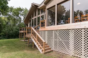 11N060 Johnstown Rd, Elgin, IL 60124 - Photo 9