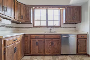 122 Elizabeth St, Calumet City, IL 60409 - Photo 5