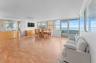 6301 N Sheridan Rd, Chicago, IL 60660 - Photo 5