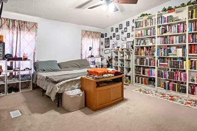 408 Ave G Avenue, Bloomington, IL 61704 - Photo 13