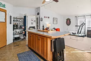 408 Ave G Ave, Bloomington, IL 61704 - Photo 9