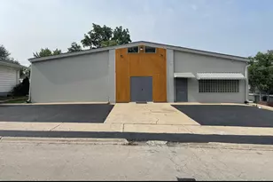 103 Elsie Ave, Crest Hill, IL 60403 - Photo 1