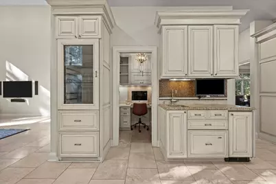 1315 Abington Cambs Drive, Lake Forest, IL 60045 - Photo 9