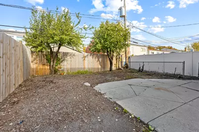 9128 Hollyberry Avenue, Des Plaines, IL 60016 - Photo 25