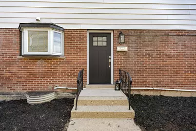 9128 Hollyberry Avenue, Des Plaines, IL 60016 - Photo 3