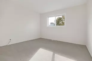 9128 Hollyberry Ave, Des Plaines, IL 60016 - Photo 17