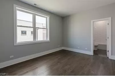 562 W 18th Street #3W, Chicago, IL 60616 - Photo 11