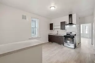 8231 S Coles Ave, Chicago, IL 60617 - Photo 5