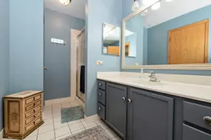 10934 S Lorel Ave, Oak Lawn, IL 60453 - Photo 15