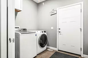 3103 Fox Creek Rd, Bloomington, IL 61705 - Photo 15