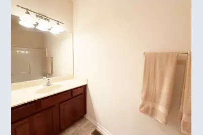 [Address not provided], Elgin, IL 60120 - Photo 15