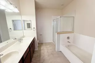 [Address not provided], Elgin, IL 60120 - Photo 19