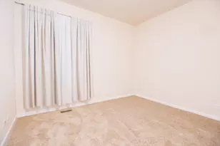 [Address not provided], Elgin, IL 60120 - Photo 13