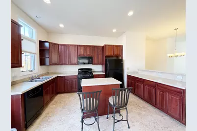 [Address not provided], Elgin, IL 60120 - Photo 5