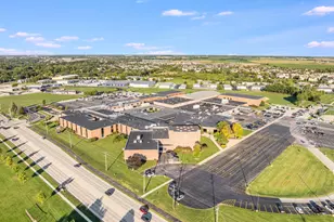 101 Bell Ct, Oswego, IL 60543 - Photo 43