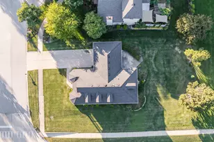 101 Bell Ct, Oswego, IL 60543 - Photo 39