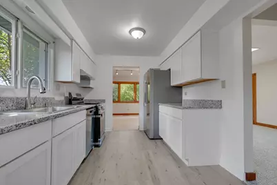 136 Willow Street, Park Forest, IL 60466 - Photo 11