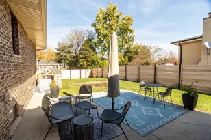 3240 Pitcher Dr, Darien, IL 60561 - Photo 5