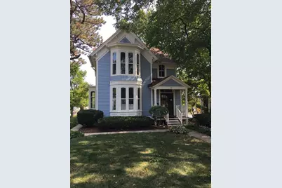 11 N Grant Street #201, Hinsdale, IL 60521 - Photo 1