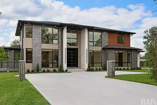 2700 Fontana Dr, Glenview, IL 60025 - Photo 1