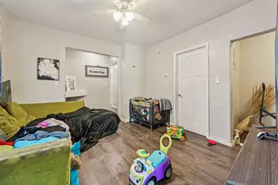 215 S Park Avenue, Waukegan, IL 60085 - Photo 17