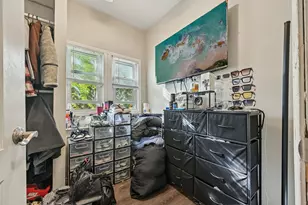 215 S Park Ave, Waukegan, IL 60085 - Photo 15