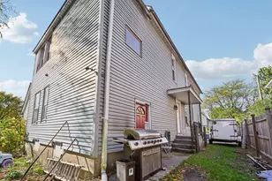 215 S Park Ave, Waukegan, IL 60085 - Photo 35